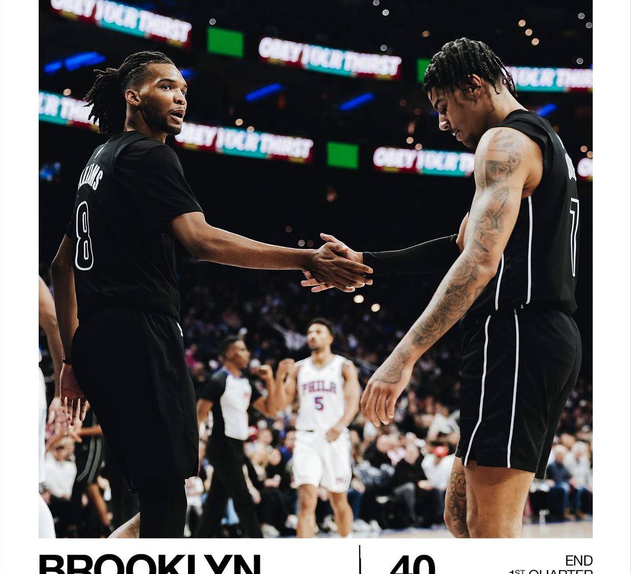 76人球星三分绝杀，全场观众热烈欢呼，项目次数.